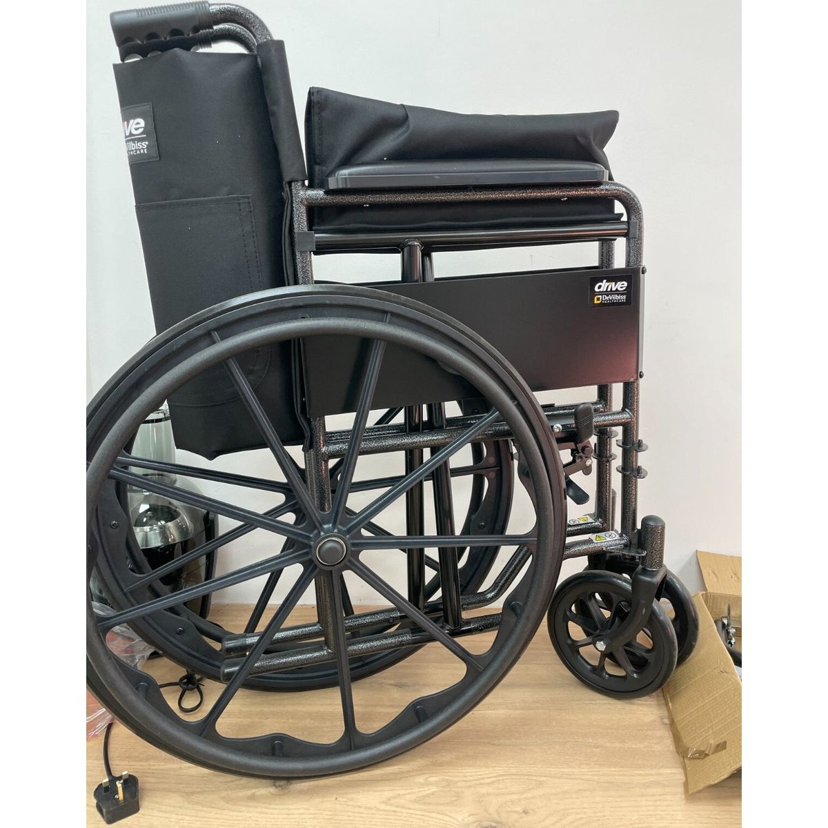 Drive Silver Sport  Wheelchair 18" Silver - SSP118FA-SF