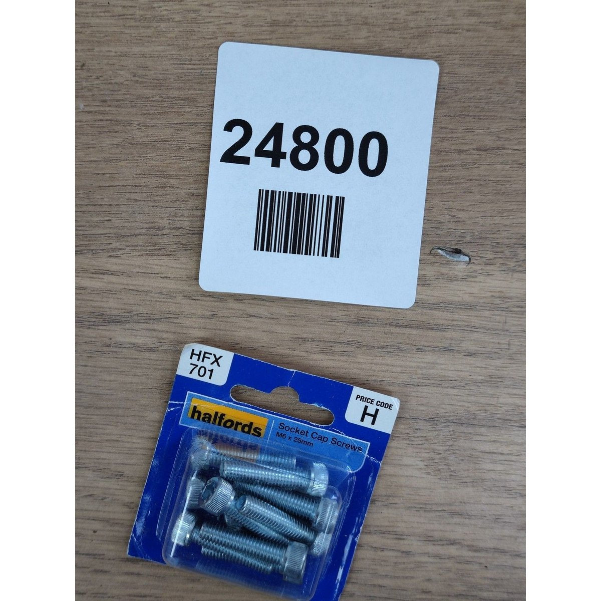Halfords Socket Cap Screws M6 x 25mm (HFX701)