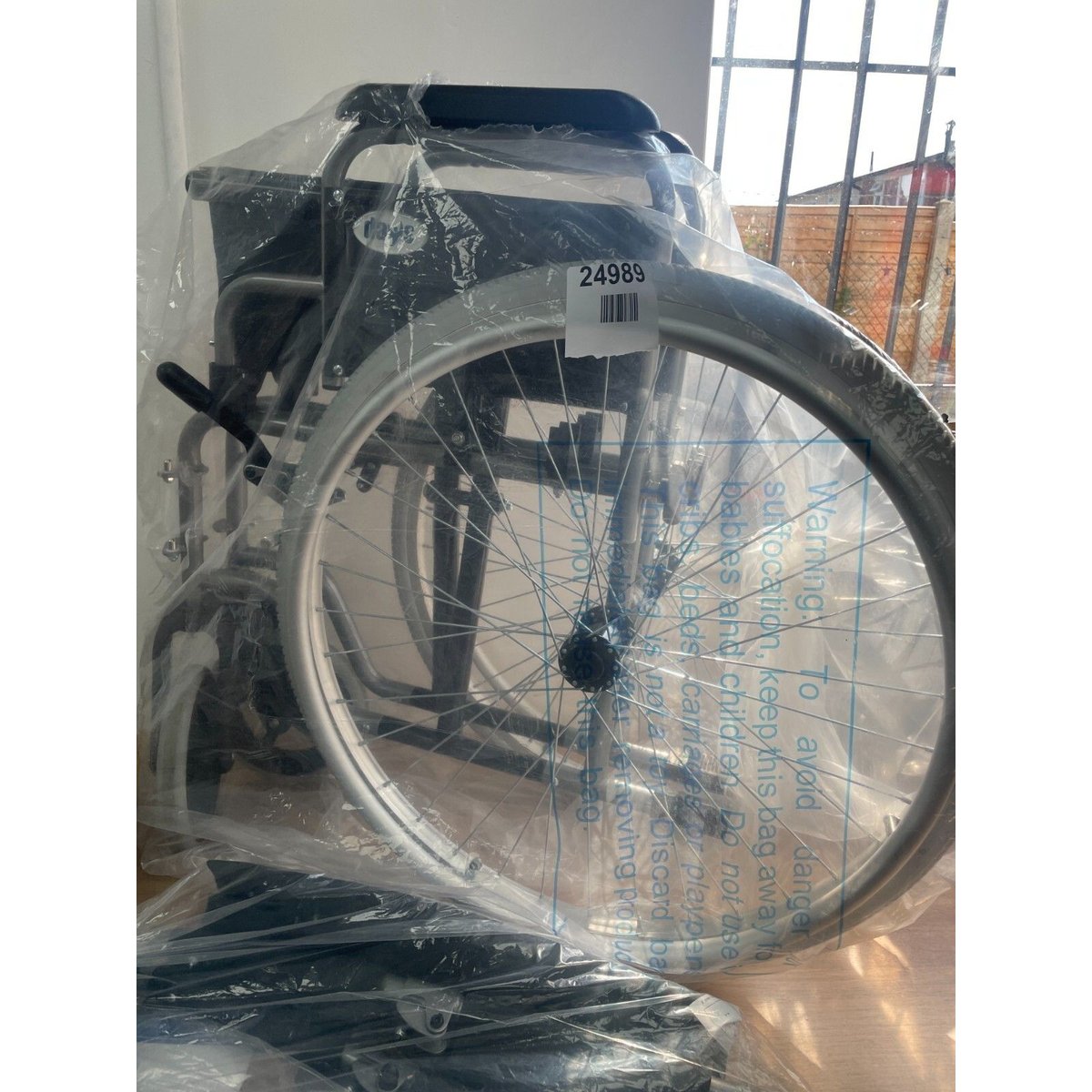 DAYS Self Propelled Wheelchair 41cm Seat Width Lightweight Foldable
