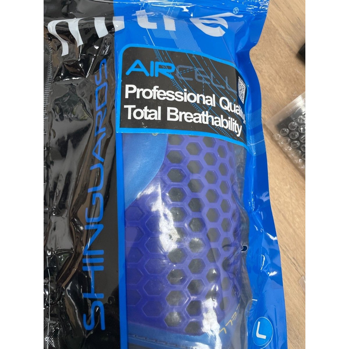 Mitre Aircell Football Shin Pads