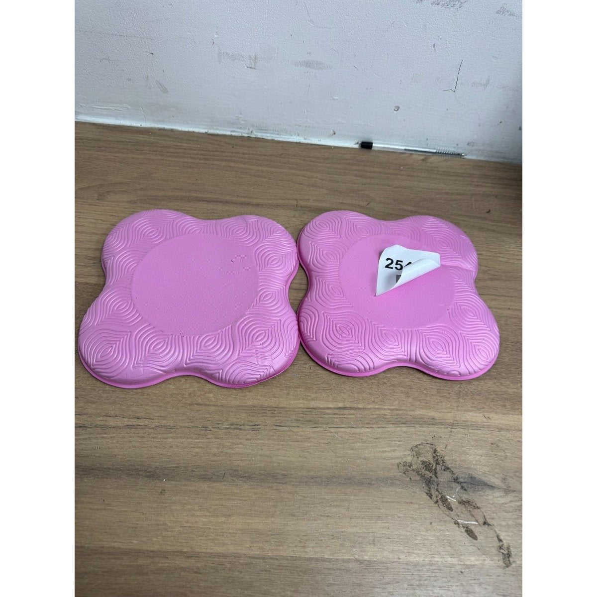Yoga knee pad