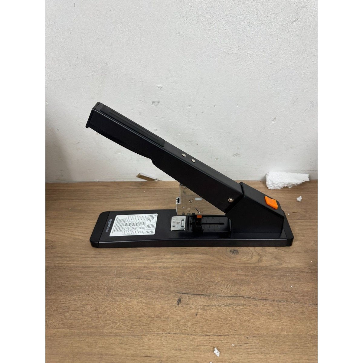 Amazon Basics Heavy-Duty Stapler