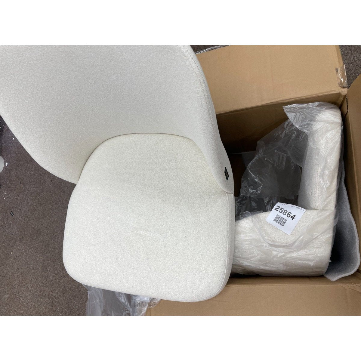 Chair 3008B biege - Minor Damage