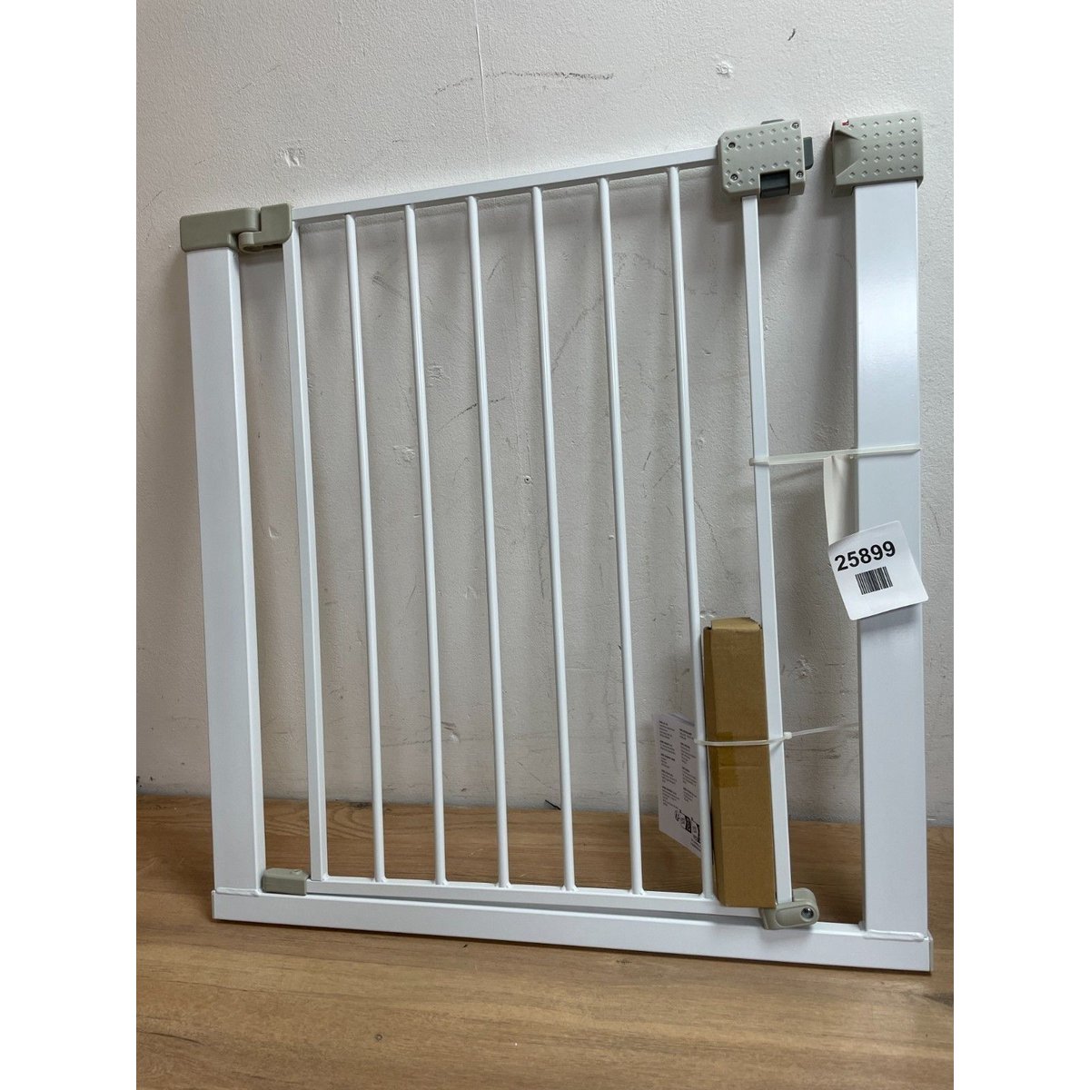 Safety SecurTech Simply Close Metal Gate - White