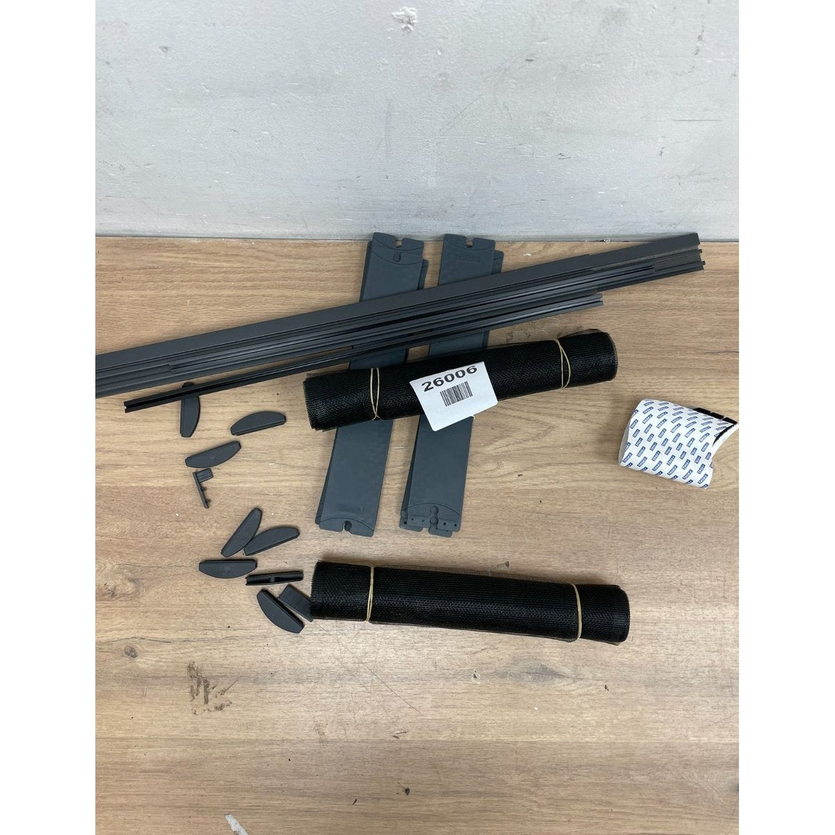 tesa Insect Stop - Extendible ALU Louvre Door - Only two net panels