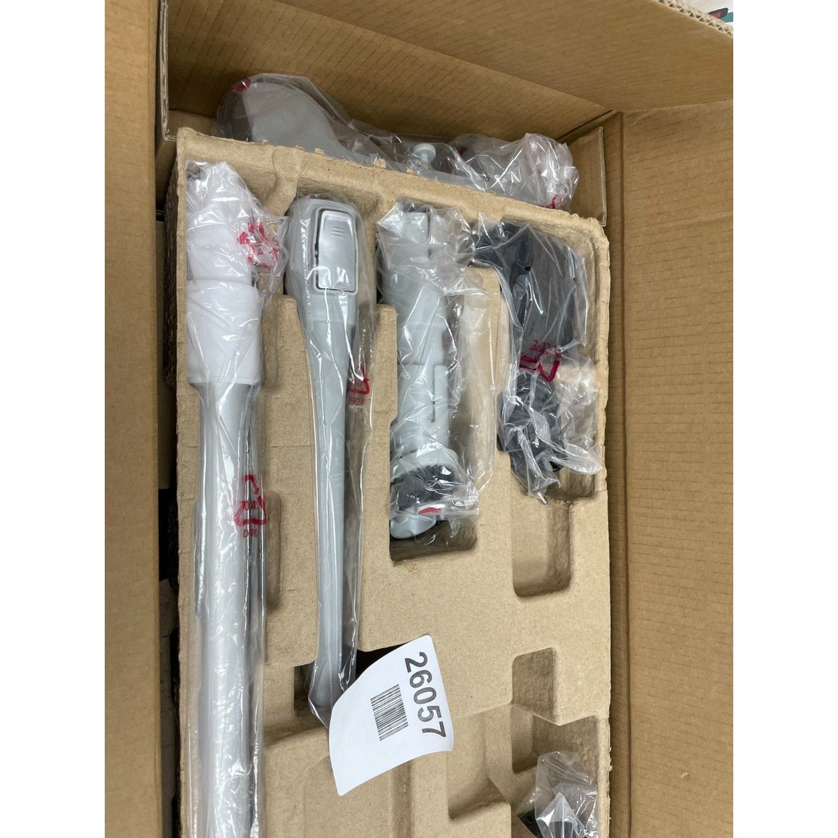 Amazon Basics 2 in 1 Cordless Vacuum Cleaner