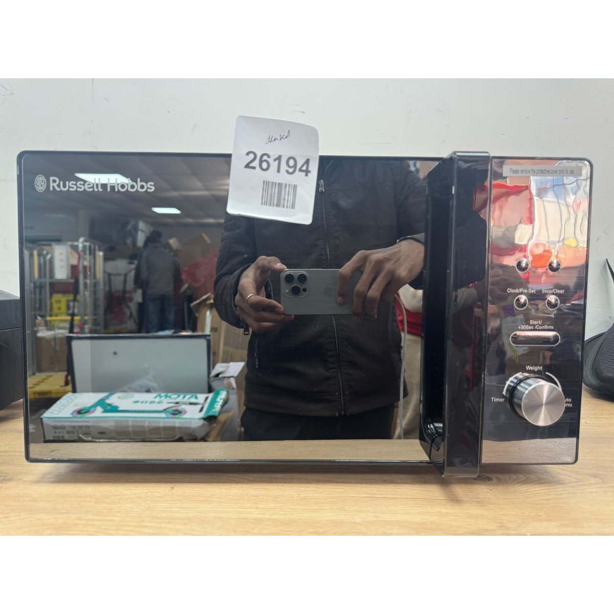 Russell Hobbs RHM2076B 800W 20L Digital Microwave - Black