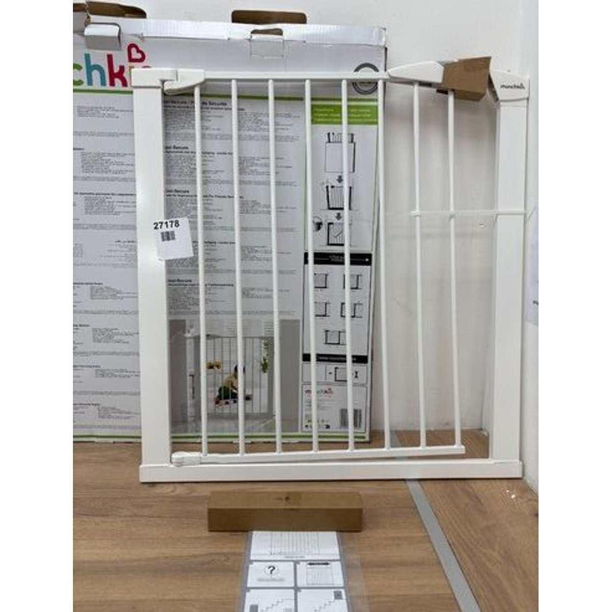 Munchkin Stair Gate, Maxi Secure Toddler & Baby Gate, Stair Gate Pressure Fit