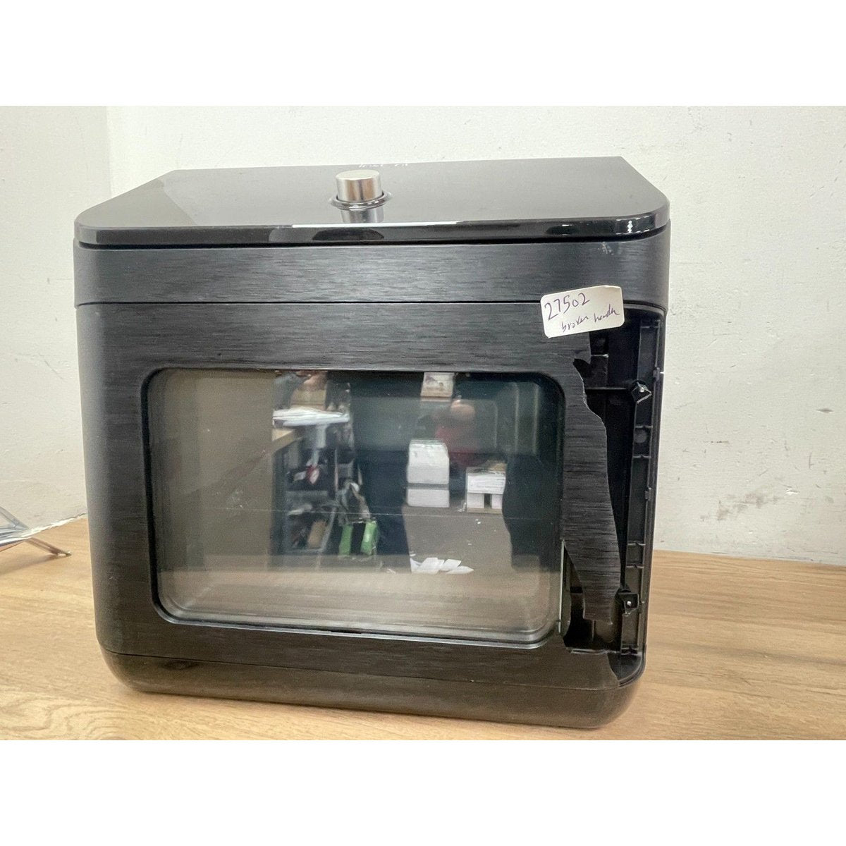 Instant Air Fryer Oven Black Smart Touch Control- Broken handle