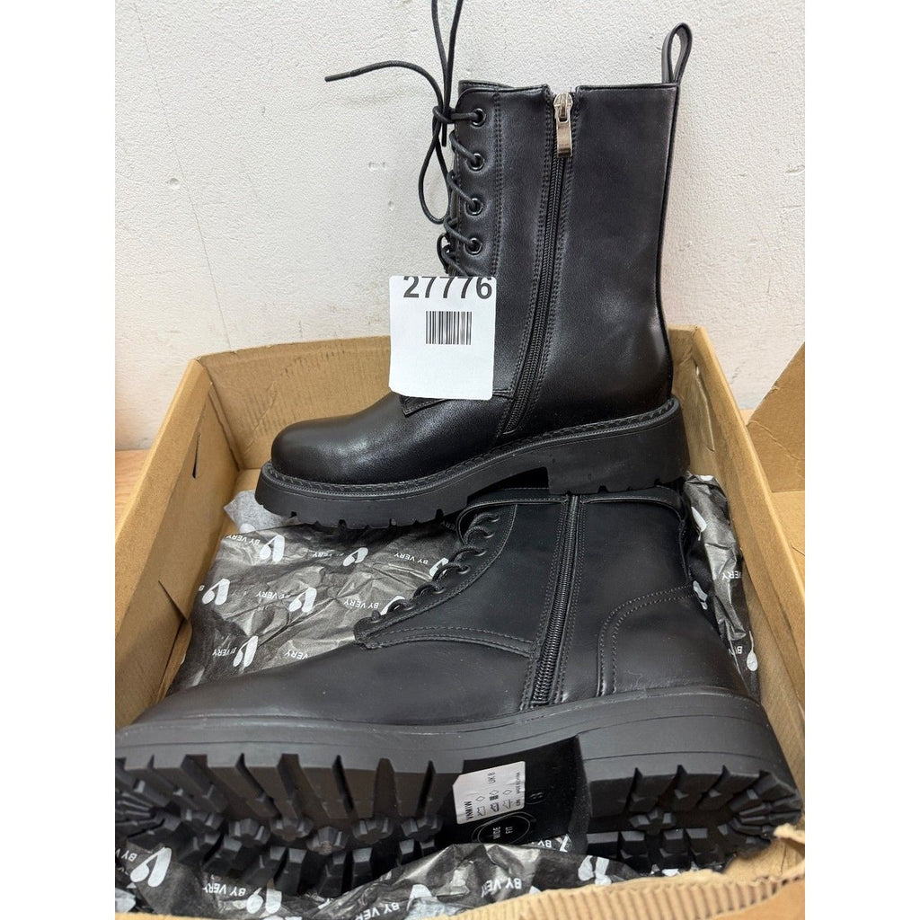 WINTER BOOTS — New (other)
