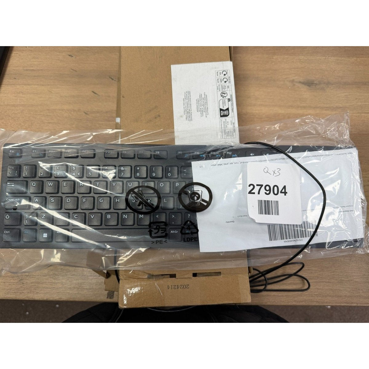 Amazon Basics full-size USB wired keyboard for PC laptop computer QWERTY