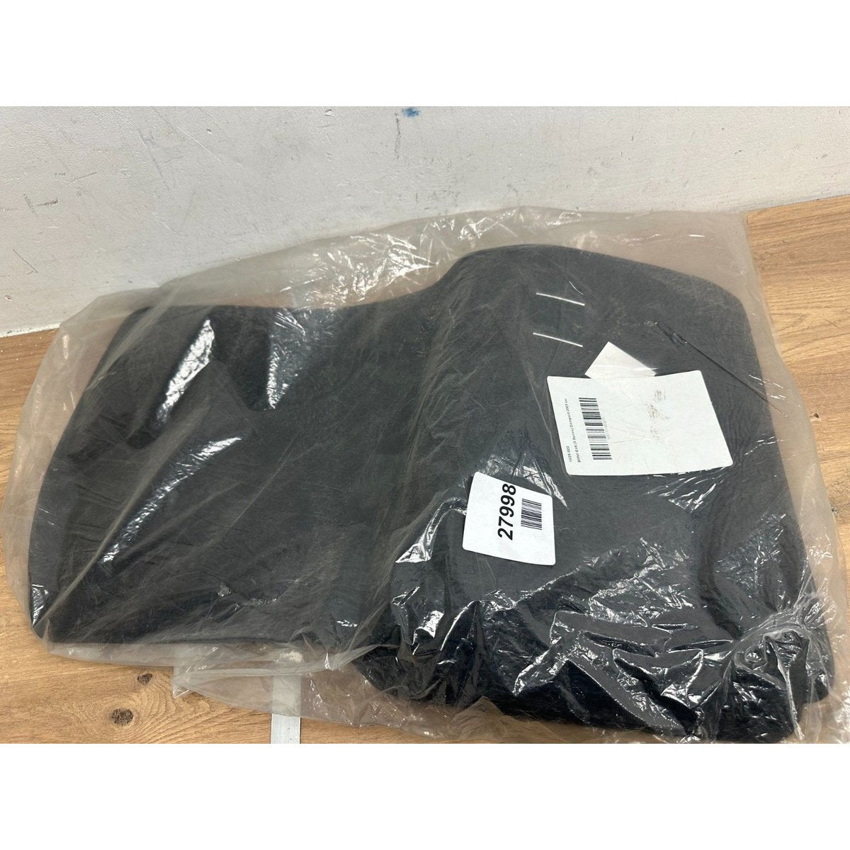 Black rolled edge silver stitch mats BMW E46