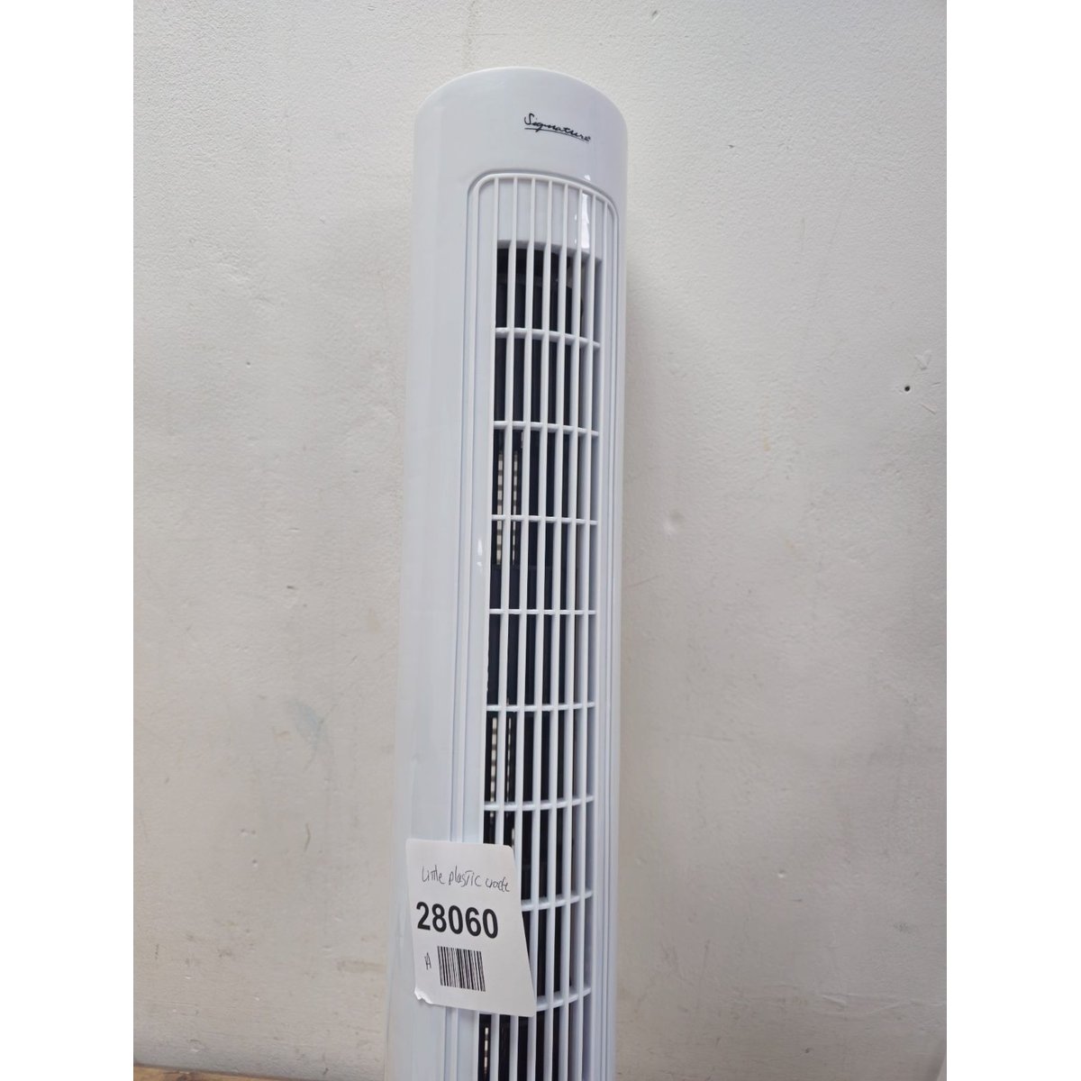 Signature S40012B 29” 3 Speed Tower Fan with Oscillation, Adjustable Tilt, Black