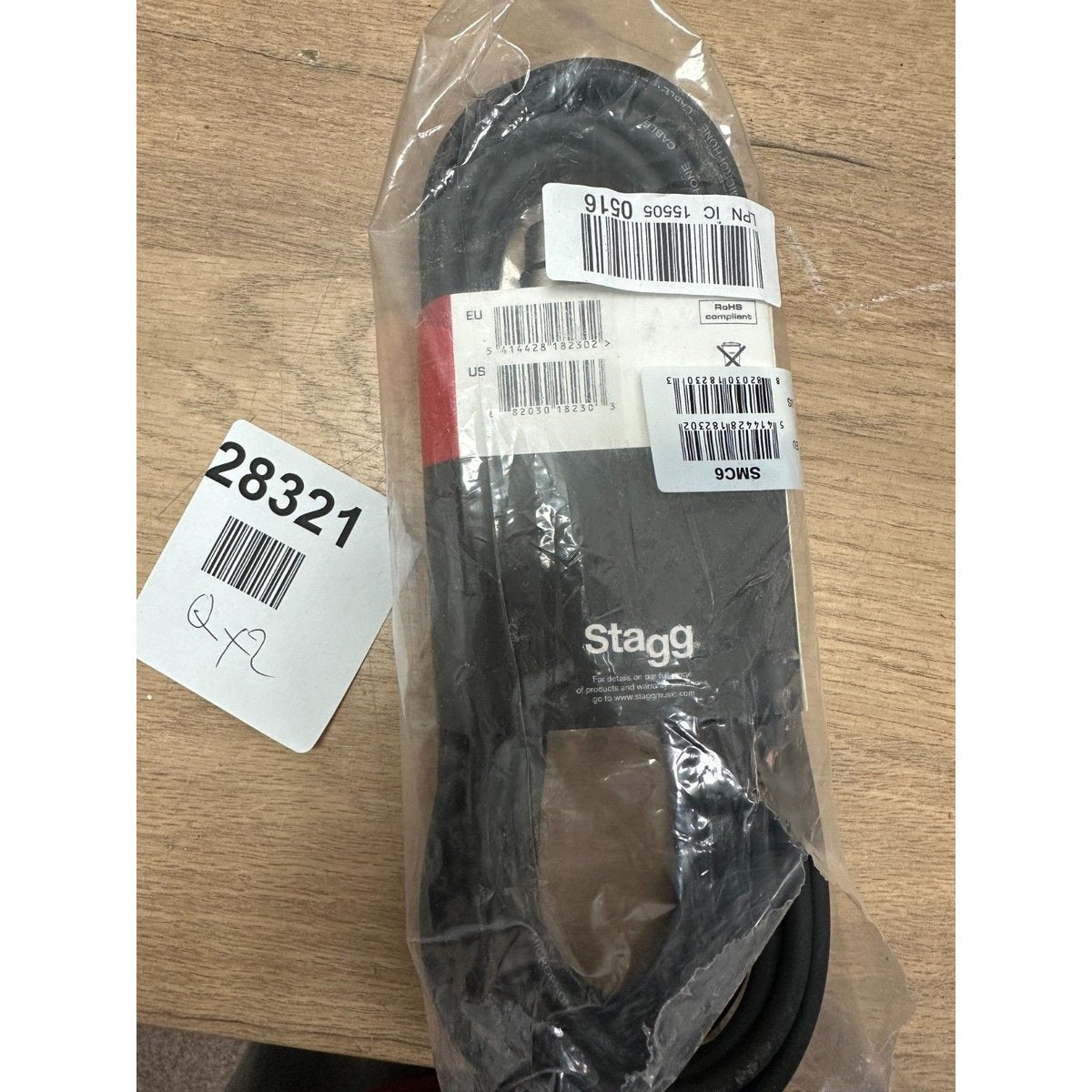 Stagg High Quality Microphone Phone 6m Cable