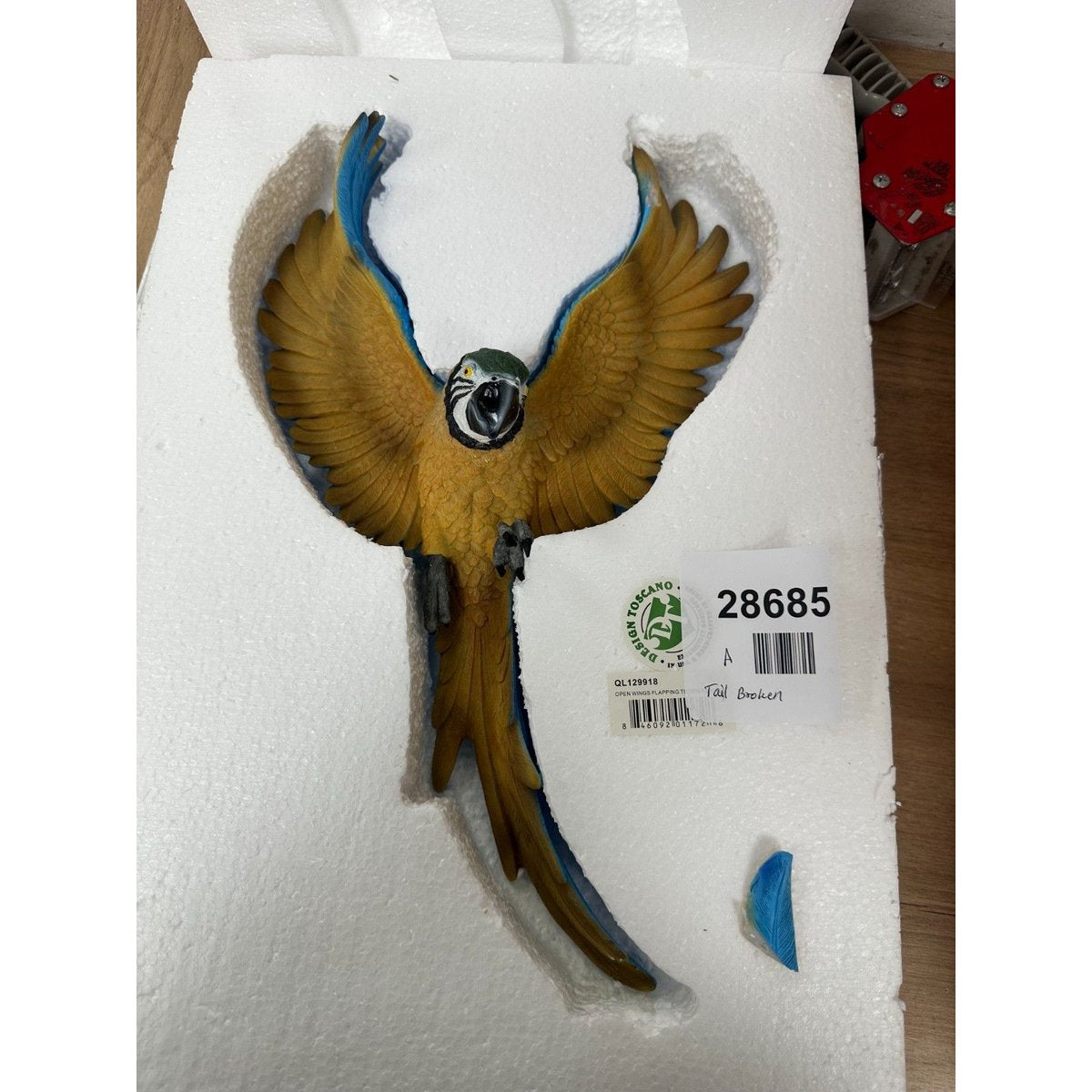 Design Toscano Flapping Macaw Bird Tropical Decor Wall Sculpture-Tail broken