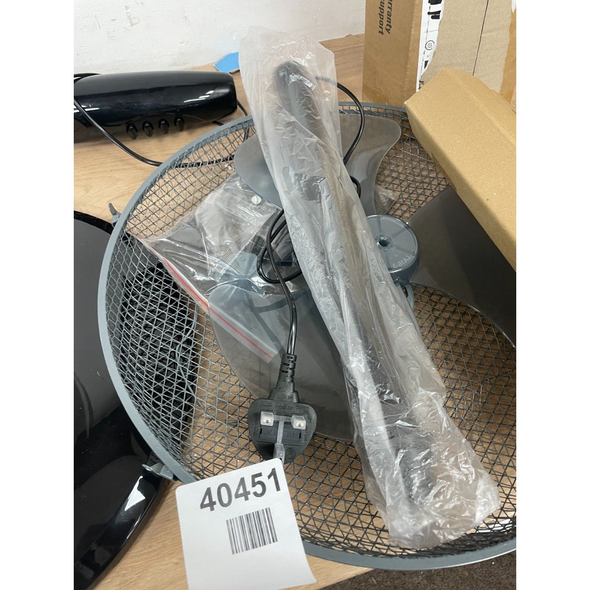 Ram pedestal oscillating fan 08-355-325