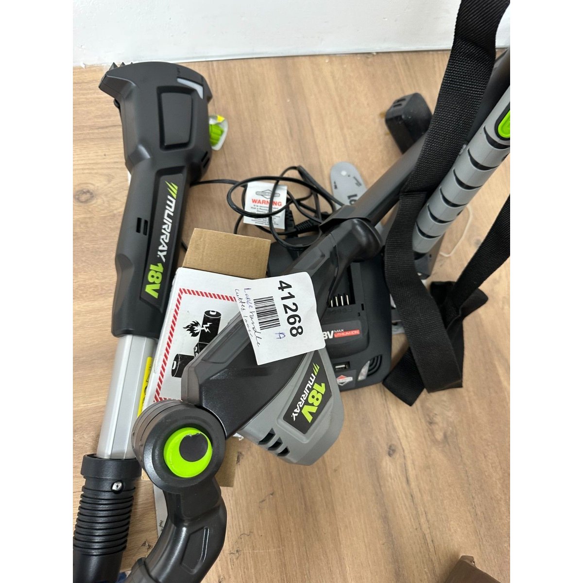 Murray IQ18PSHK 18V Li-Ion Cordless 20cm Pole Saw & 41cm Hedge Trimmer 2-in-1 Ki