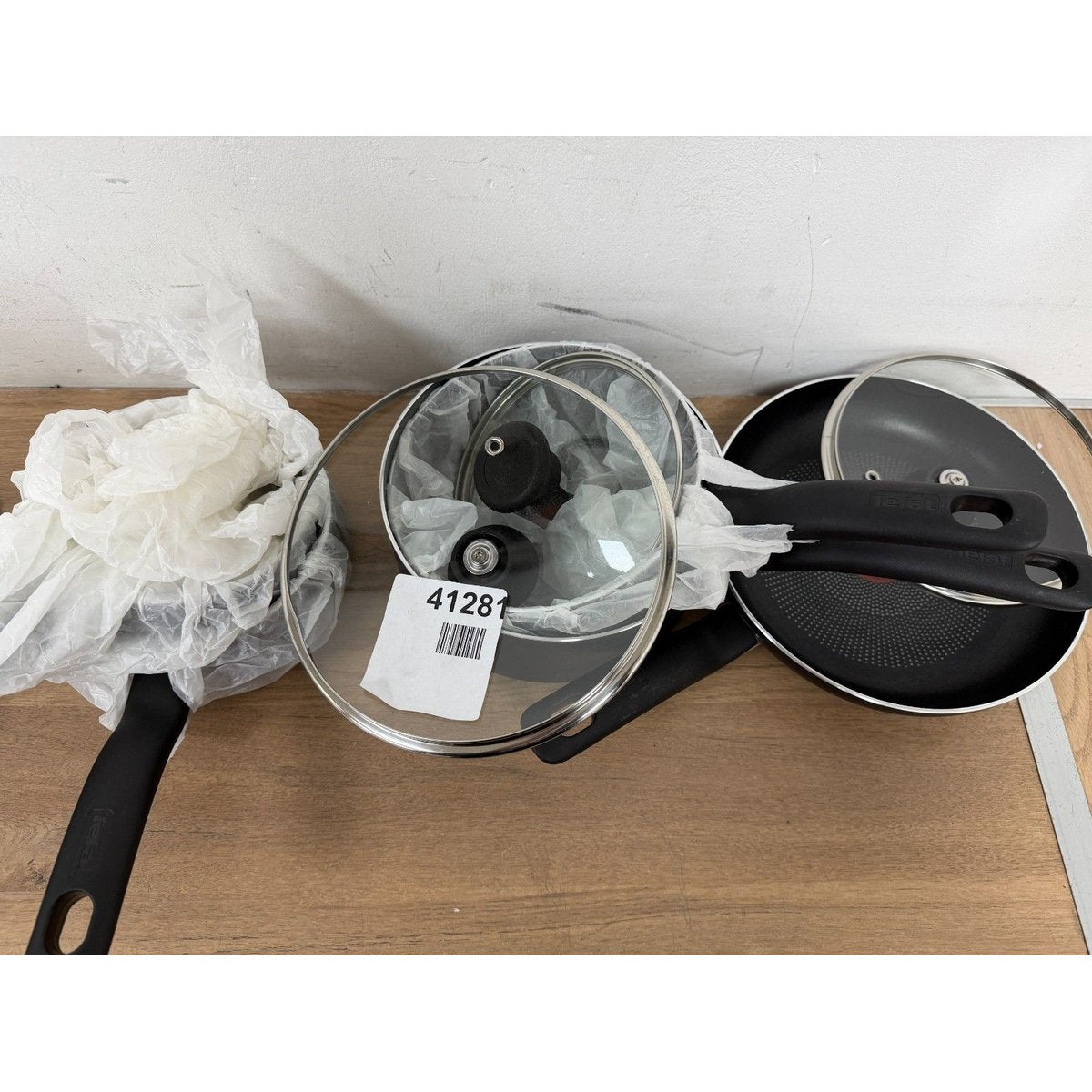 Tefal Pans Essential Cookware Set - Black