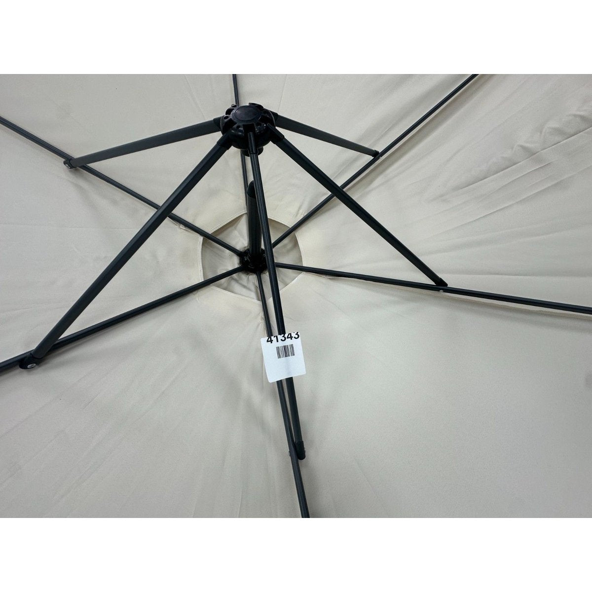 Outsunny 2.7 x 2.7(m) Cantilever Parasol with Aluminium Frame, Crank and Tilt, 3