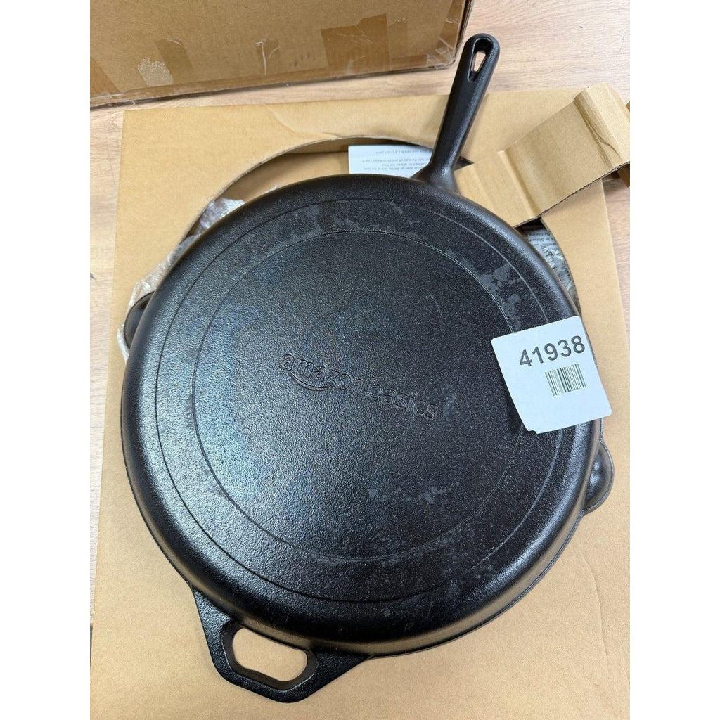 Amazon Basics Pre-Seasoned Cast Iron Skillet, Heavy-Duty Oven Safe up to 260 C, — New (other)