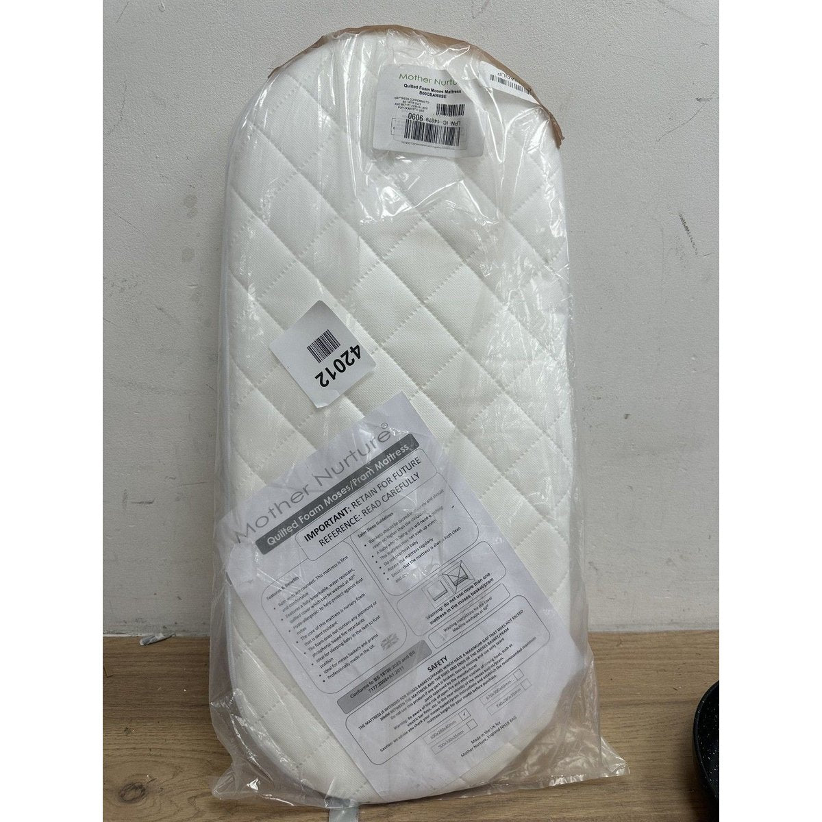 Mother Nurture BF085 Quilted Foam Moses Basket - White