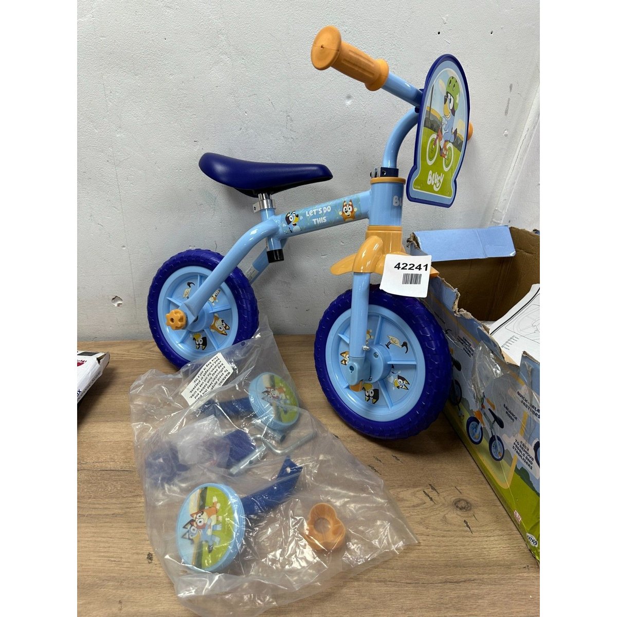 Bluey M004686 10 inch Training Bike - Missing part