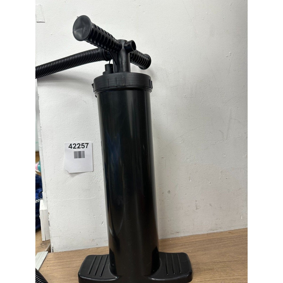 Milestone Camping 83530 Double Action Hand Pump