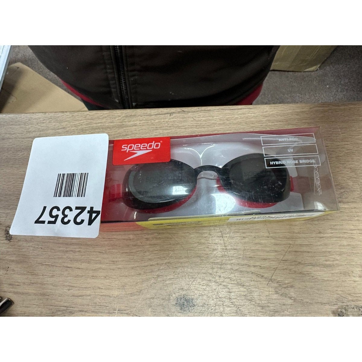 Speedo Swimming Goggles Recreation Anti-Fog UV Hybrid Nose Bridge