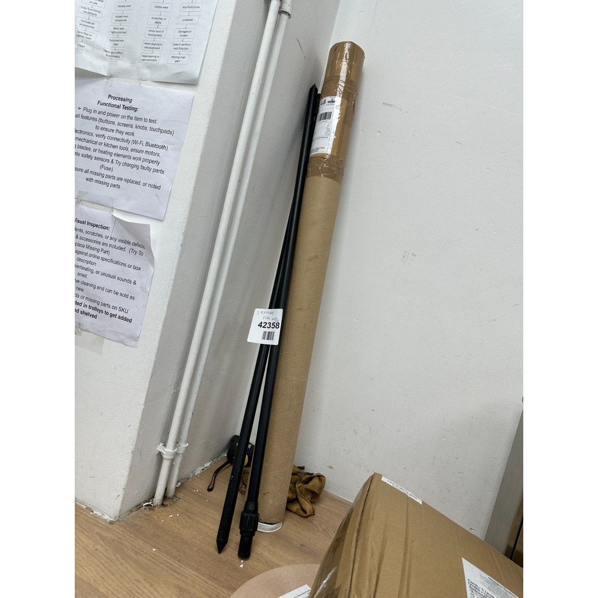 2 Extendable pole pointy tip