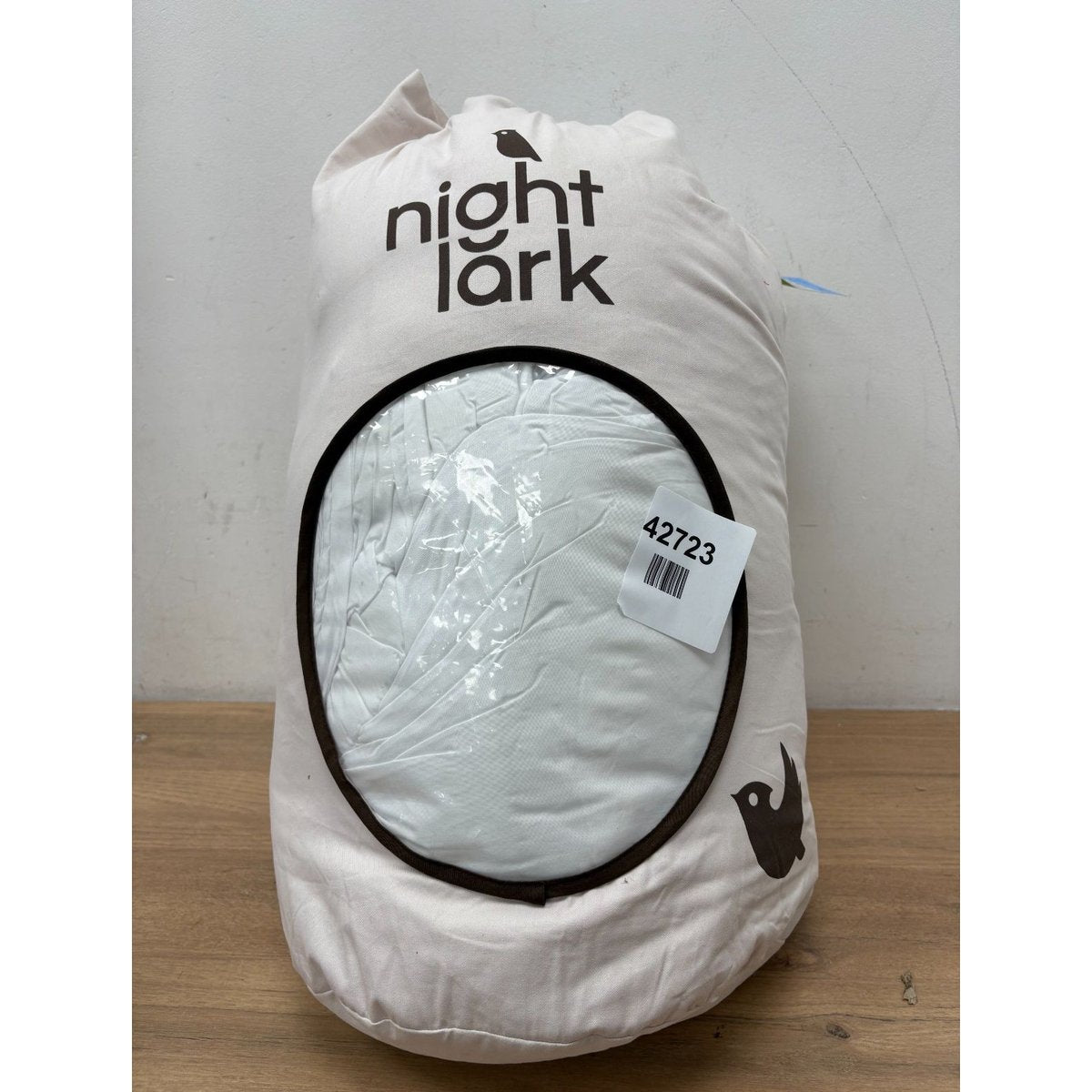 Night Lark Coverless Duvet and Pillowcase Set, Tufted Dots Collection – marks