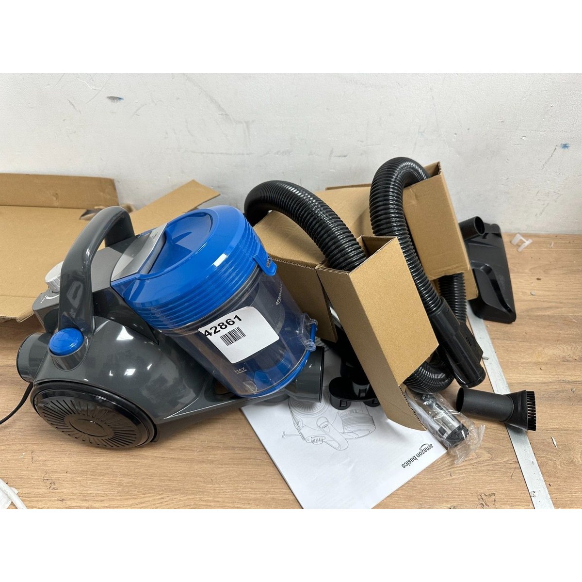 Amazon Basics Cyclonic Bagless Cylinder Vacuum Cleaner