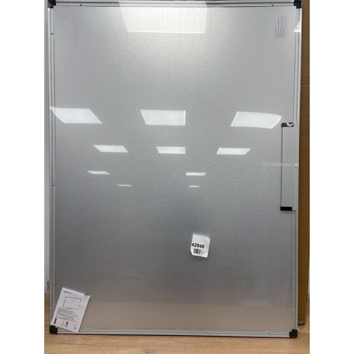 Amazon Basics 120x90cm magnetic whiteboard