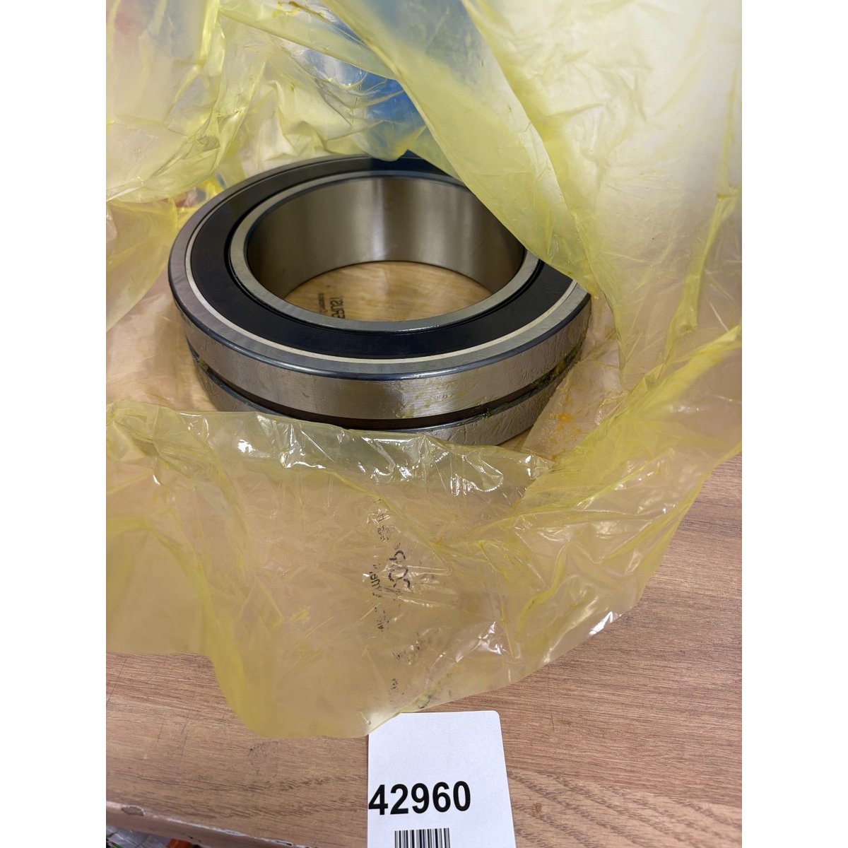 SKF 23040-2CS5/VT143 200x310x82mm SKF Spherical Roller Bearing
