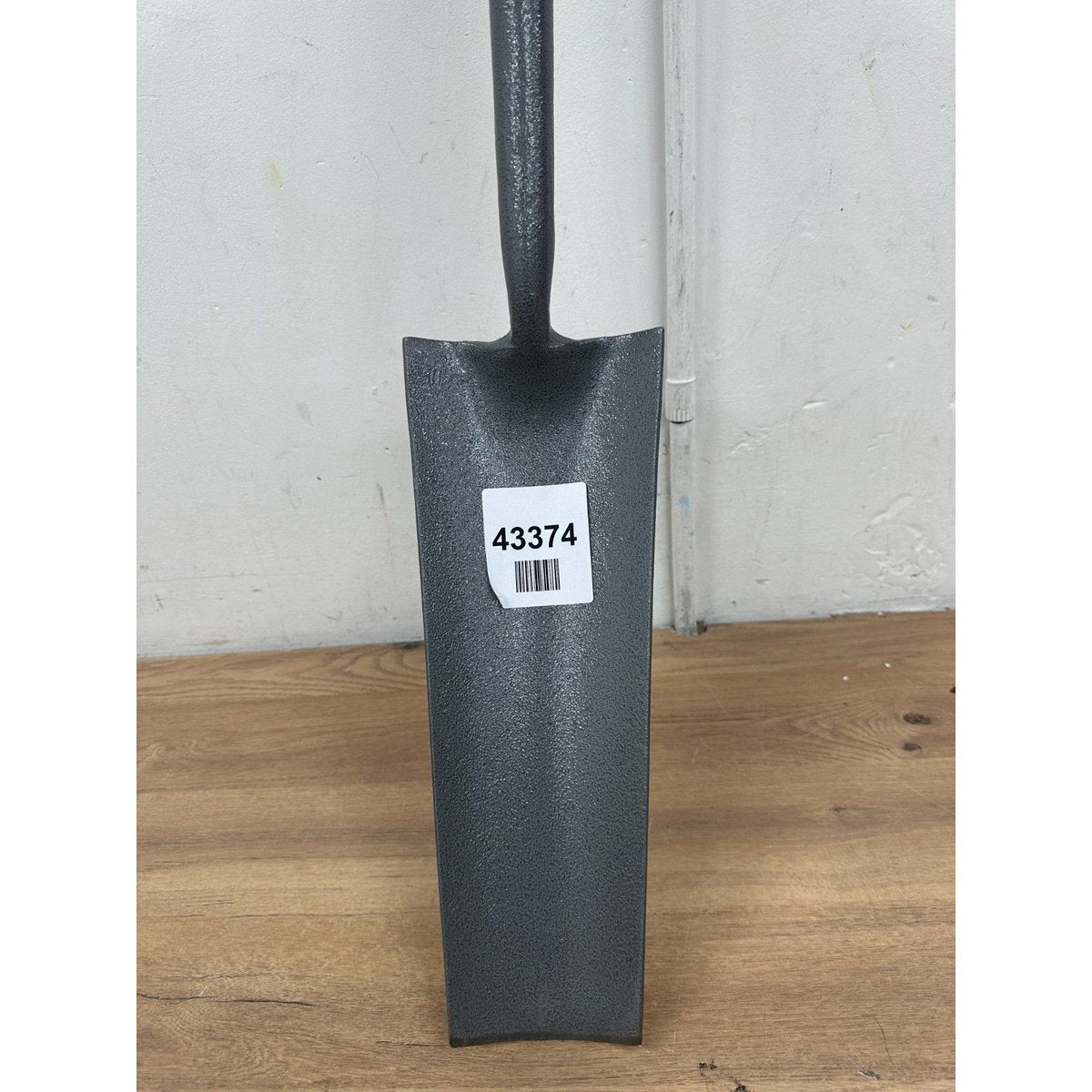 Spear & Jackson Never Bend Newcastle Spade- Grey