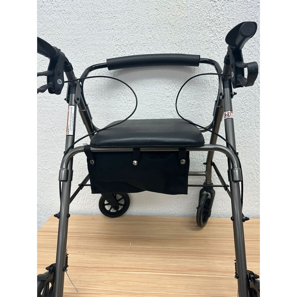 Days 091553080 Rollator - Black