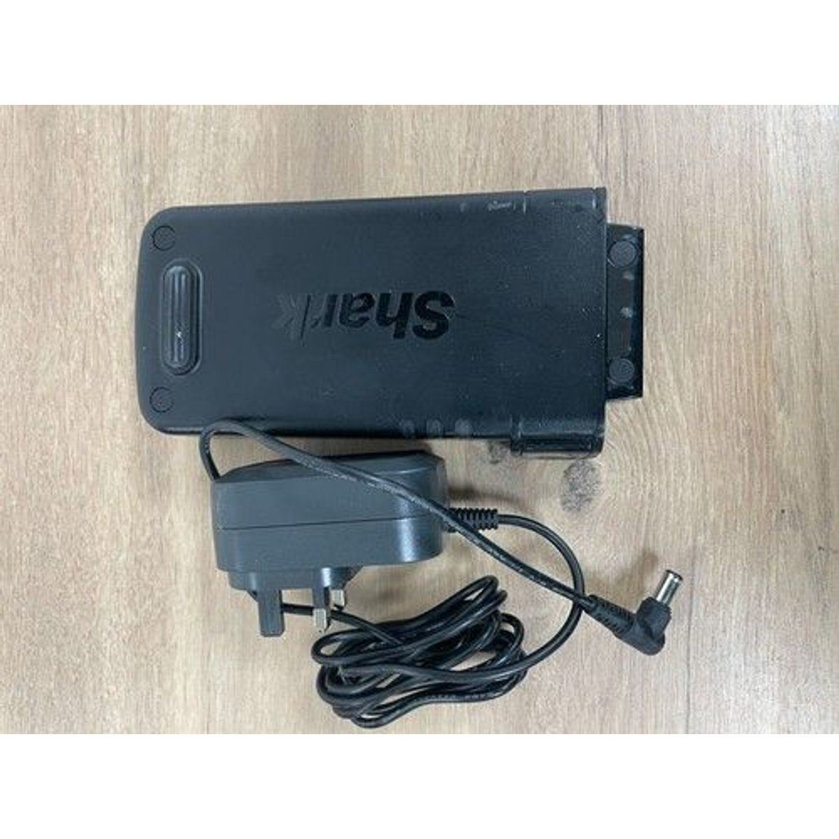 Shark XBATR725EU Lithium-Ion Battery and charger