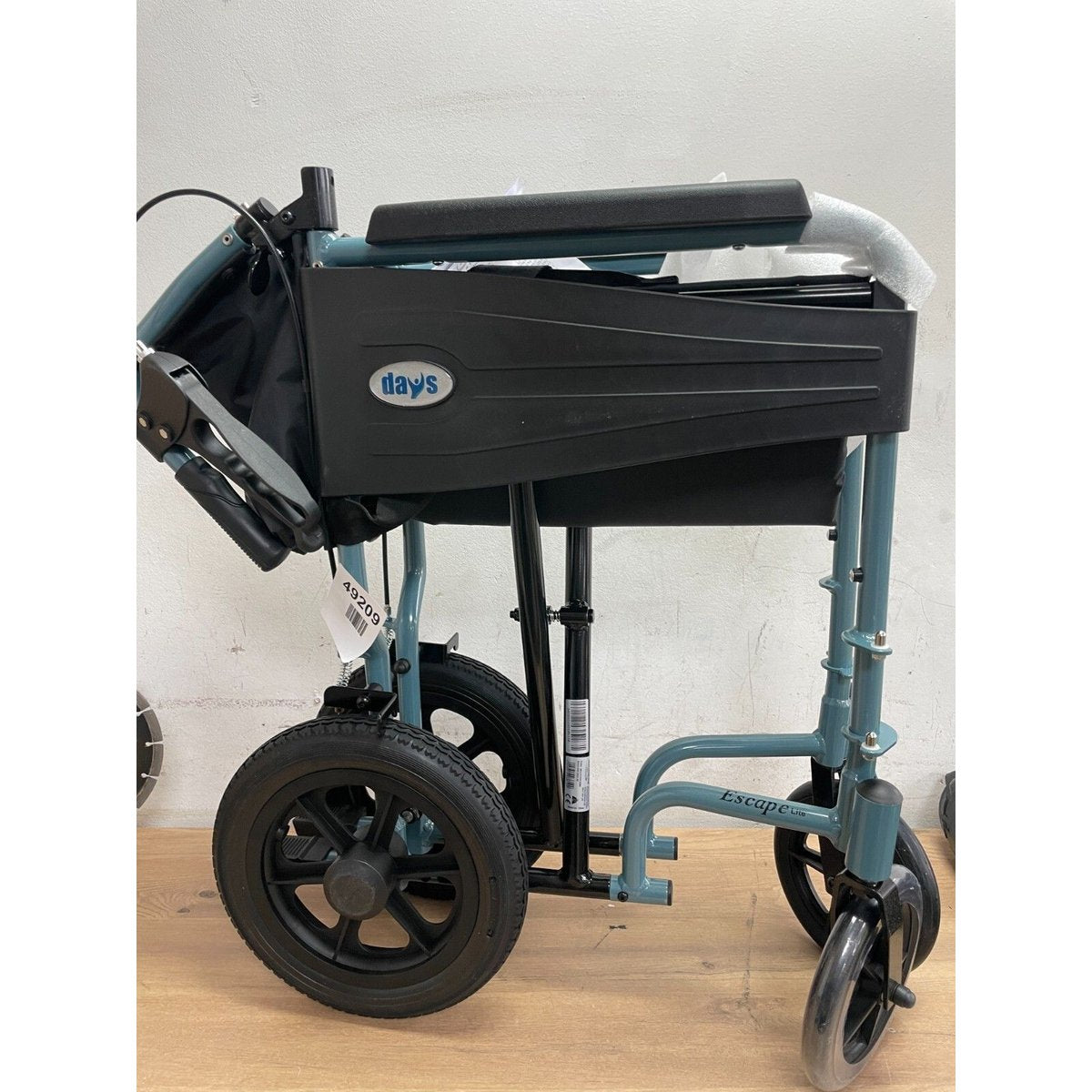 Days Escape Lite Attendant Propelled Wheelchair/Blue