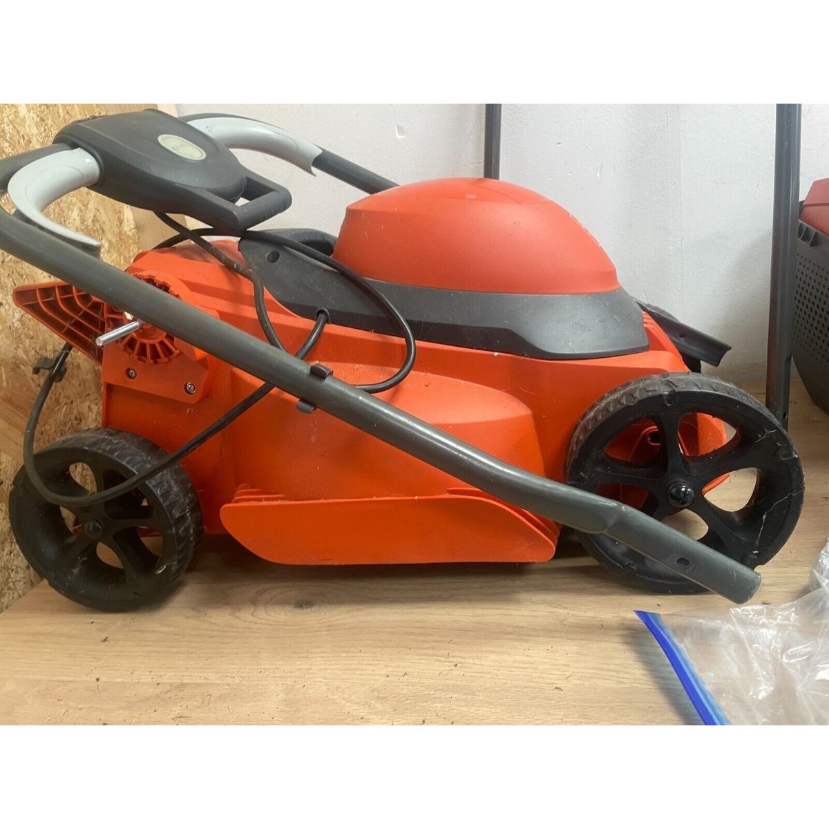 Flymo Lawnmower - Orange (970539501)