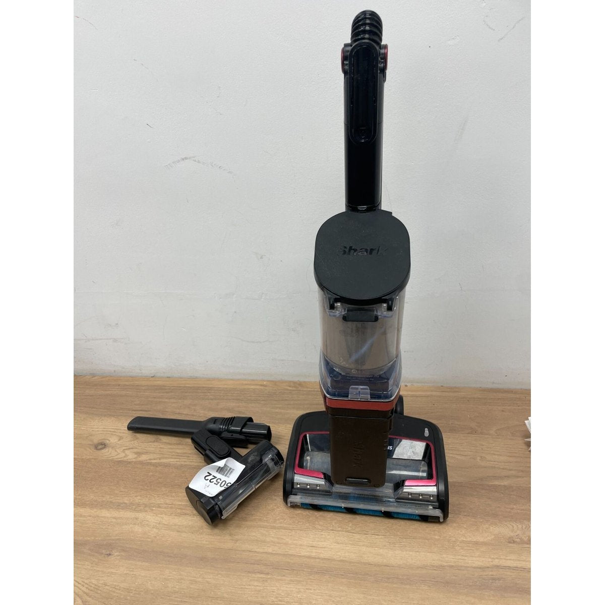 Shark IZ300UKT Anti Hair Wrap Cordless Pet Vacuum Cleaner - Black