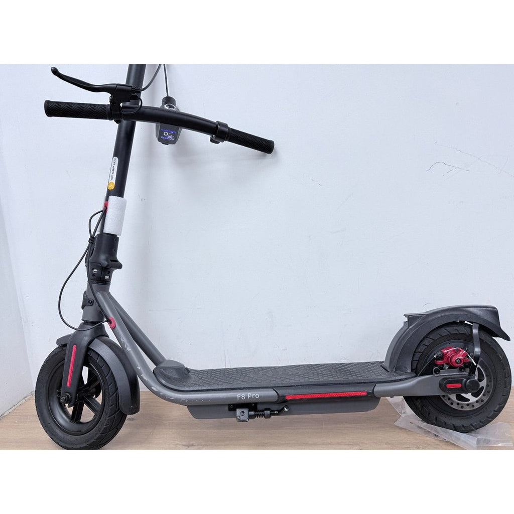 Electric Scooter 500W Motor 8.5-9.3" Pneumatic Tires Fast Electri — Used
