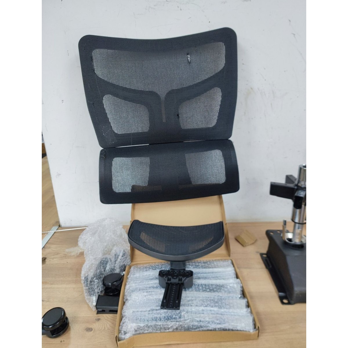 MELOKEA Big and Tall Ergonomic Office Chair for Heavy People, Wide