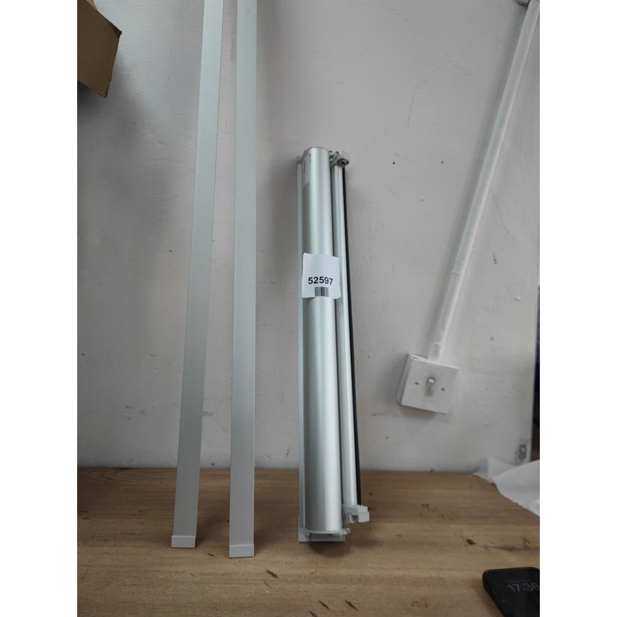 White roll up banner