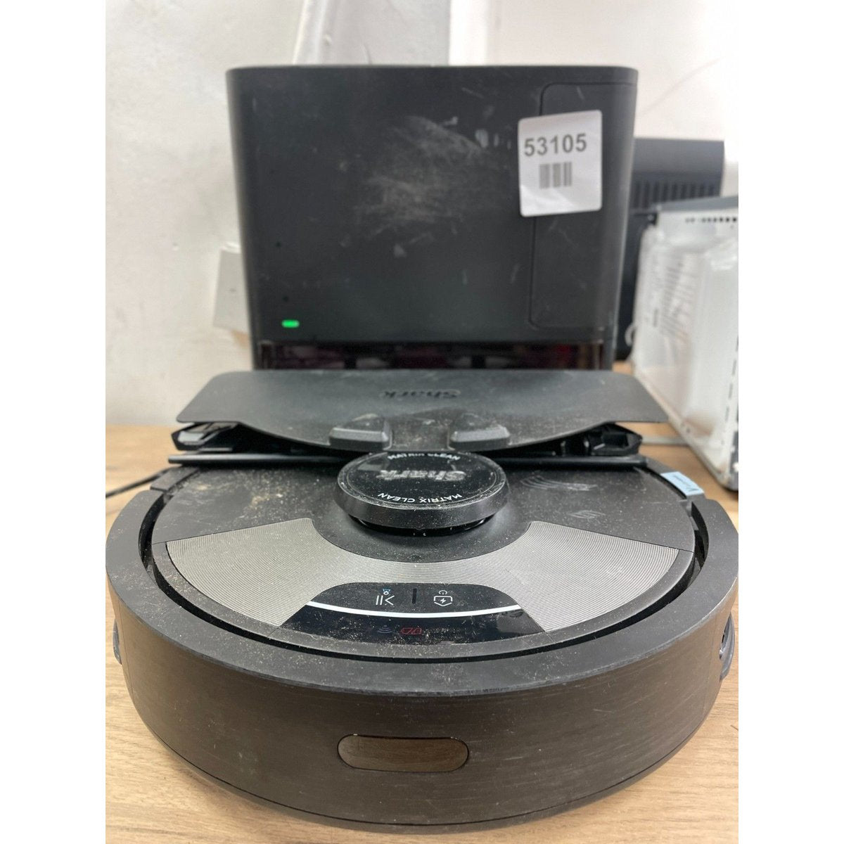 Shark Matrix Plus 2-in-1 Self-Empty Robot Vacuum Cleaner & Mop