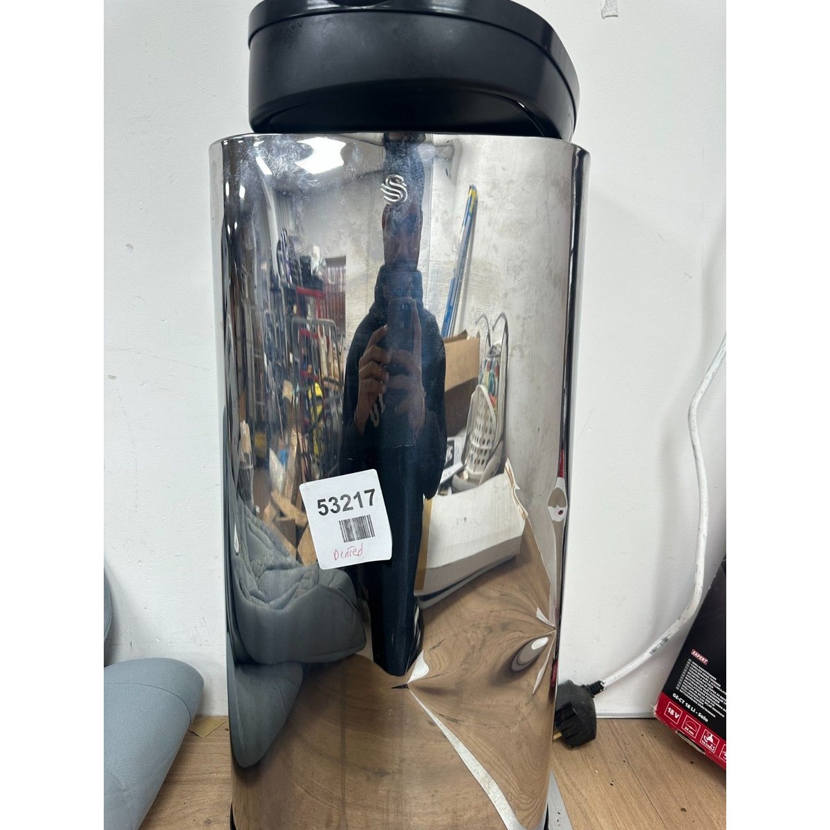 Swan Touch Bin with Removable Retainer Ring Simple Touch Lid System