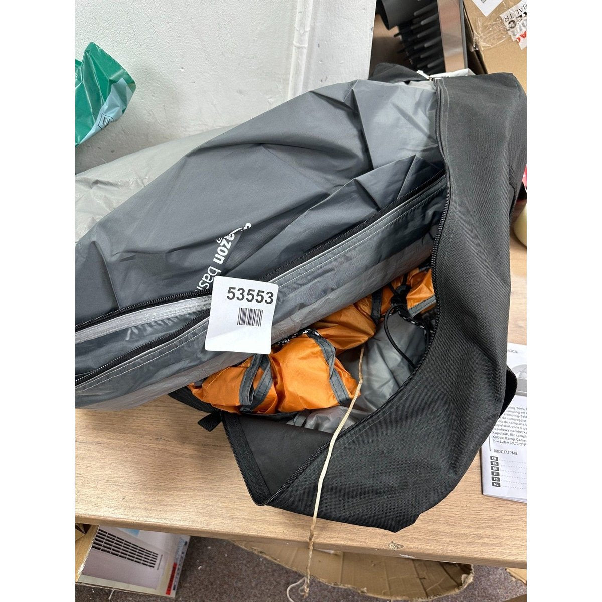 Amazon Basics Dome Camping Tent with Rainfly & Carry Bag,  Easy Set-Up, 6 Person