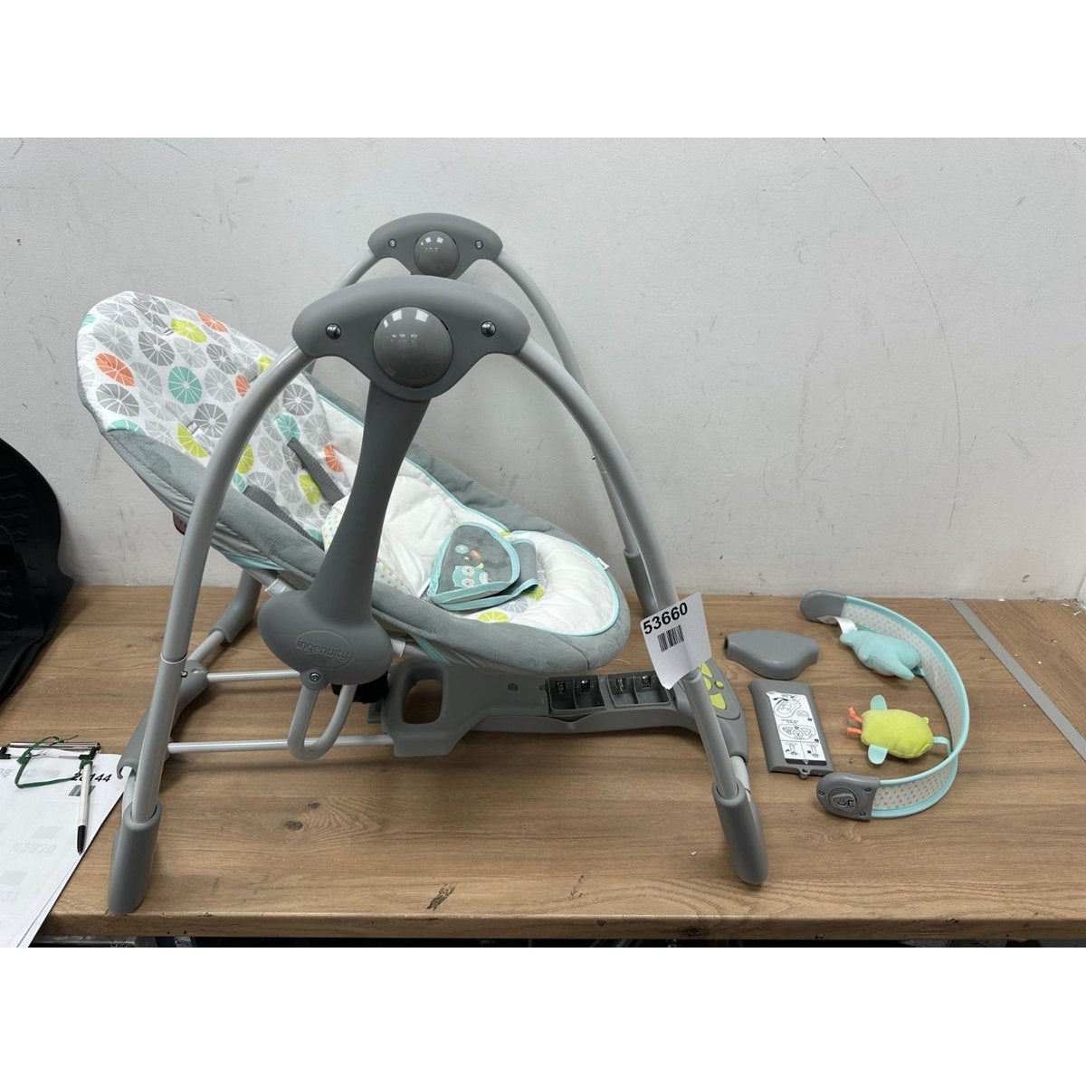 Ingenuity Swing 'N Go Portable Baby Swing 5-Speed Gray, Hug Hoot, 0-9 Months