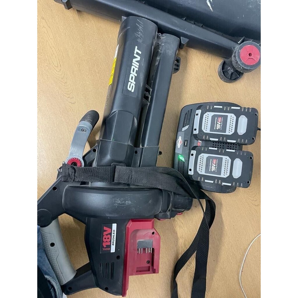 Sprint 1697308 Blowvac 36V, Kit - Comes With 2 Batteries And Charger