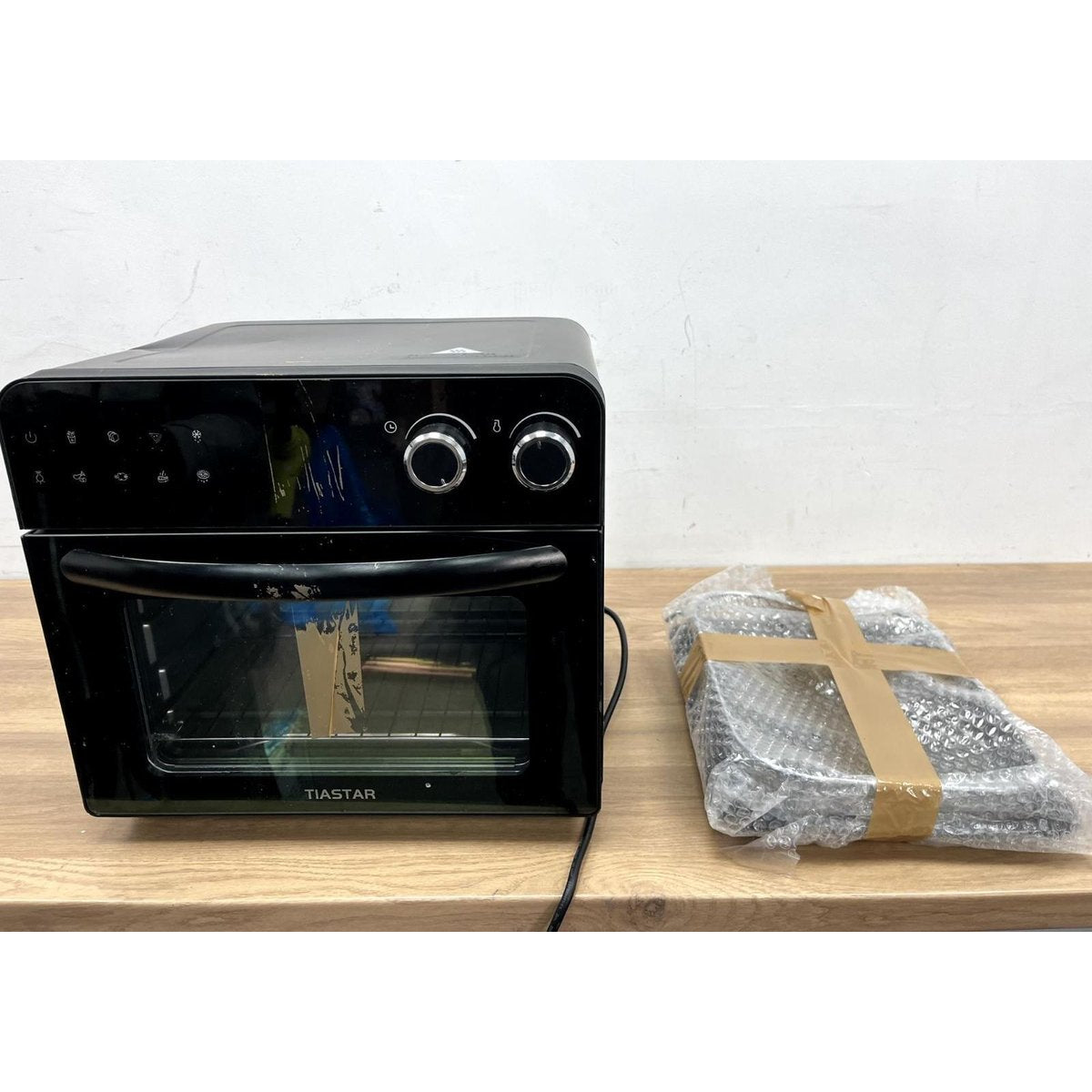 Tiastar Digital Air Fryer Oven 8-in-1 Convection Toaster with 8 Preset...