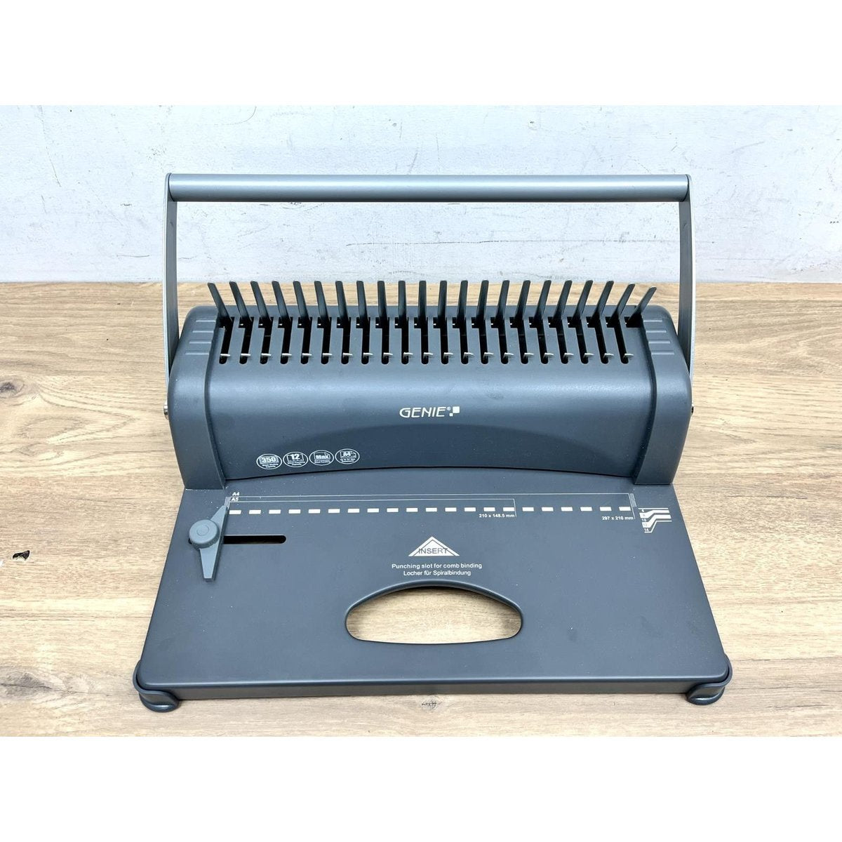 Genie CB 850 Spiral-Binding Device