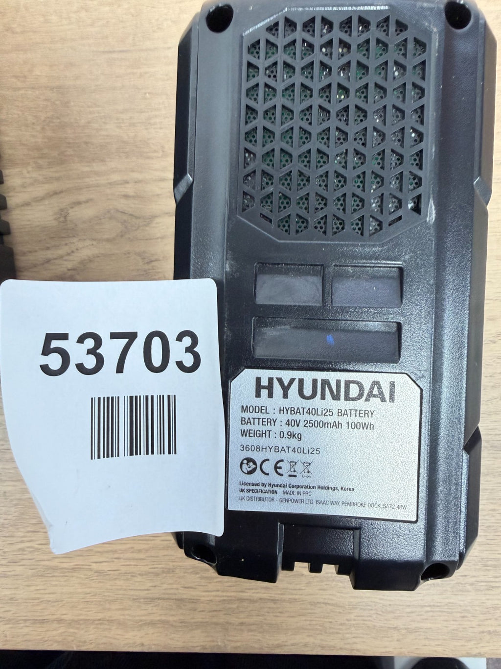 Hyundai HYBAT40Li25 Lithium-Ion Battery 40V 2.5Ah battery and charger